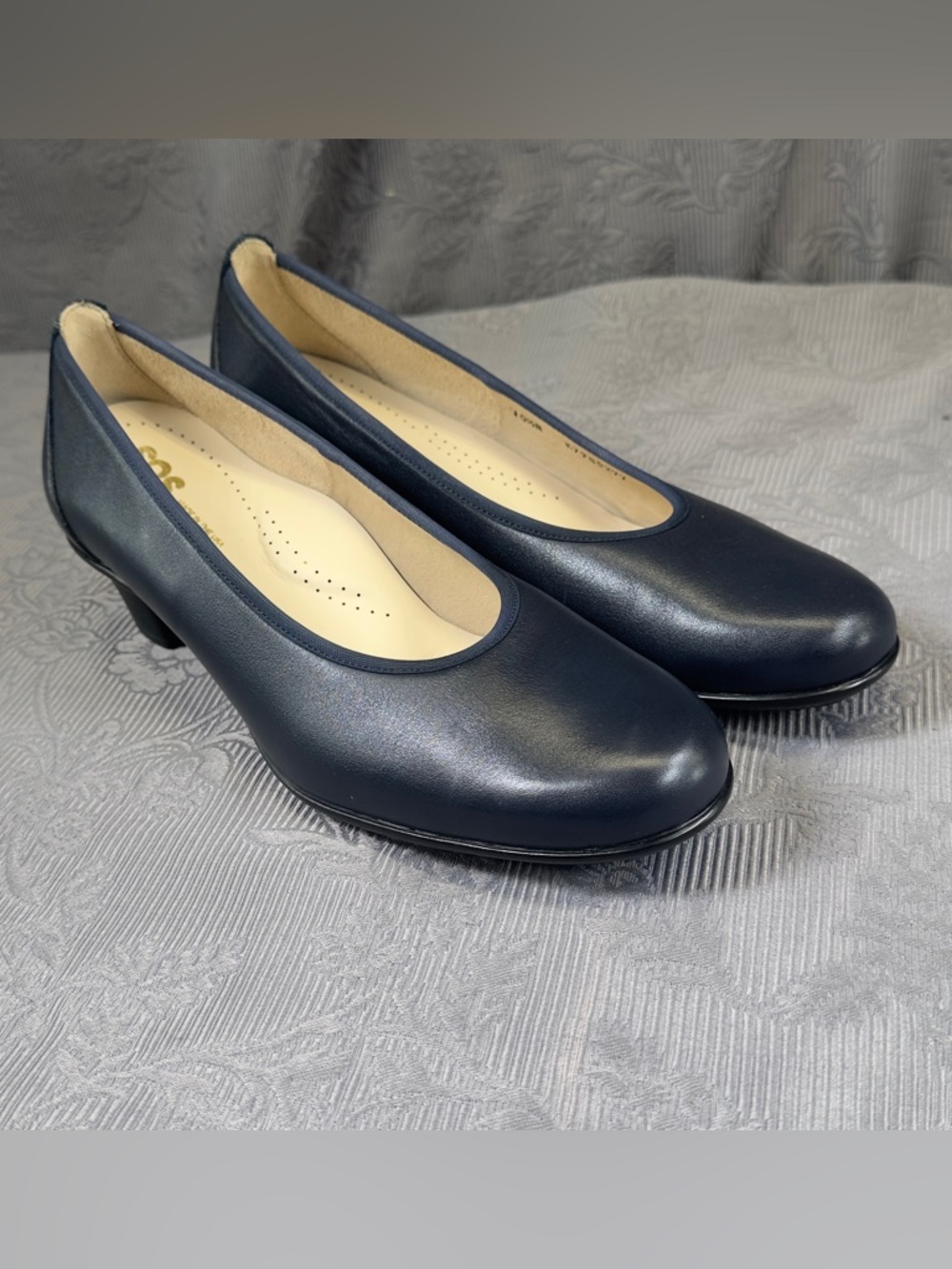 SAS Milano Navy Blue Leather Pump 10.5 N
